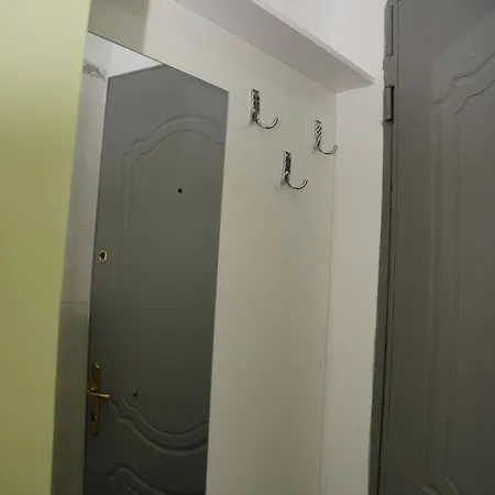 Apartment Modern In Center 1-bedroom