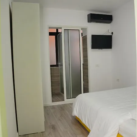 Apartment Modern In Center 1-bedroom *