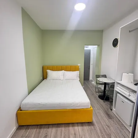 Modern In Center 1-bedroom * 티라나